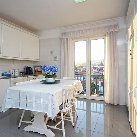 Old Town Sea View Apartament *